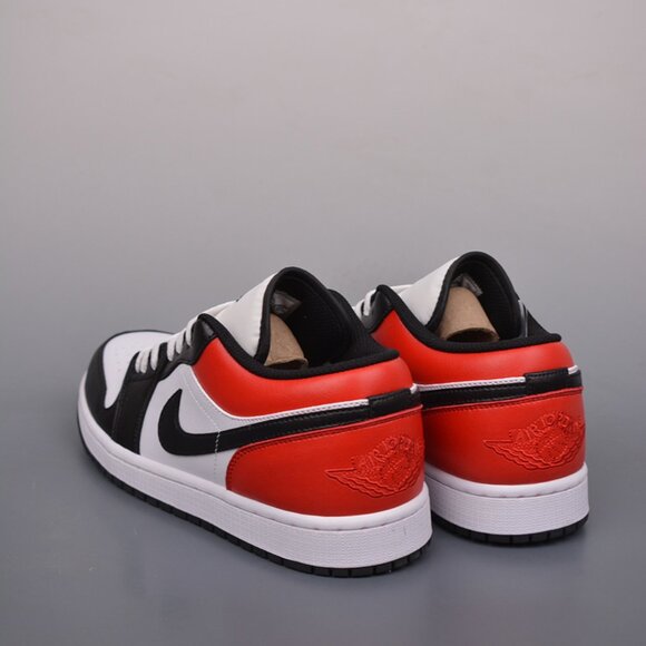 Jordan 1 Retro Low Black Toe - Picture 3 of 9